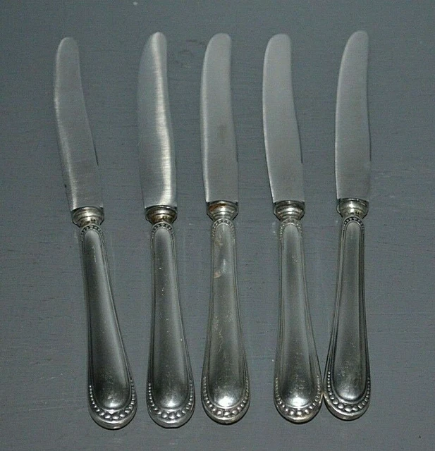 12 couteaux à fruits. - Couverts en argent et m
