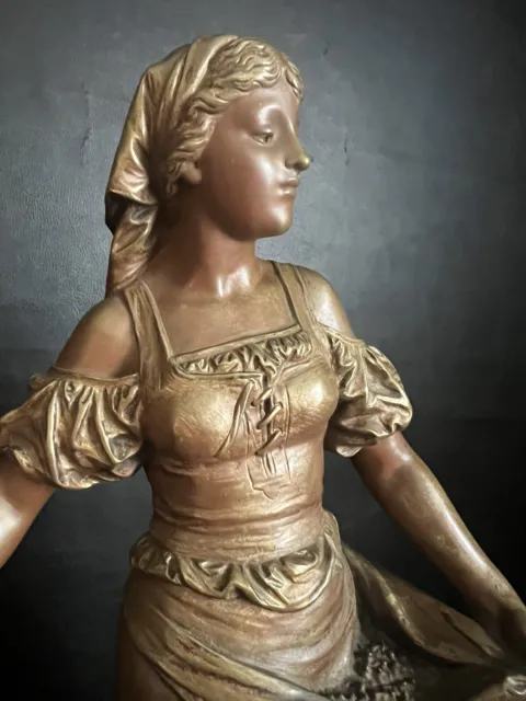 Bronze  Skulptur  Antik  " Die Säerin " Signiert E. Bouret 19.Jhd 2
