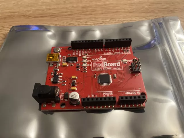 SparkFun Red Board DEV-13975 Programmed with Arduino