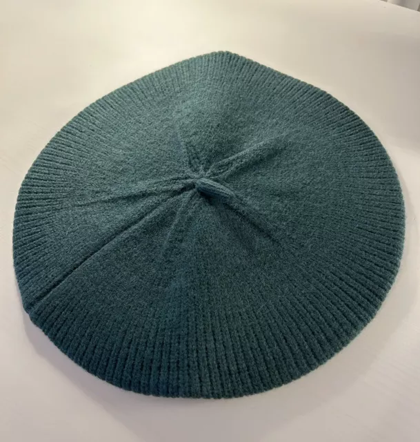 Women’s teal knitted beret, BNWT, One Size