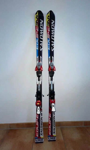 Carving SKI von Salomon. Typ EQUIPE 3V-RACE
