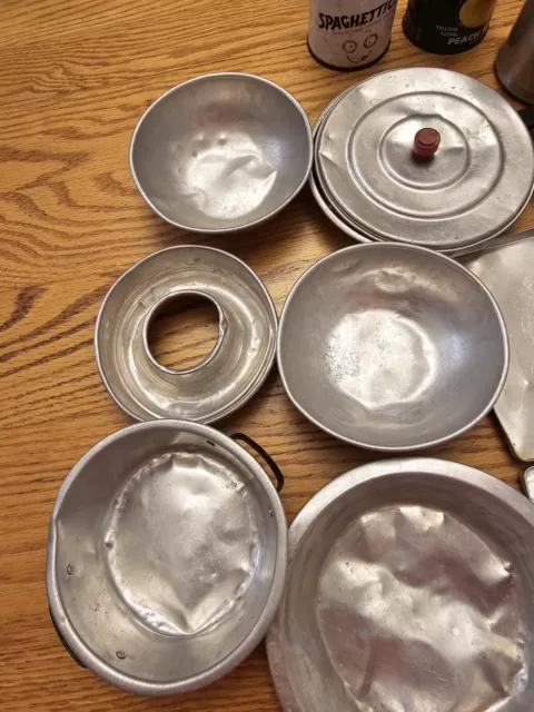 Lot Vintage Childs Aluminum Bakeware Pots Bowls Cooky Sheets Spaghettios Peaches 2