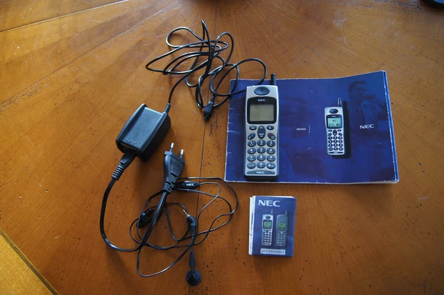 Vintage Téléphone portable NEC DB2000 Fonctionnel !