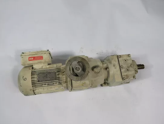 Sew-Eurodrive 1HP 1700rpm 330/575V TEFC c/w Gear Reducer 48.08:1 USED