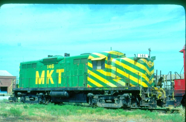MKT 146 RS-3u, Parsons, KS, 09/78; Kodachrome Original