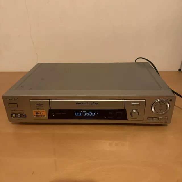 Sony SLV-SE800G Smart Engine Video Cassette Tape Recorder VHS Player, Working