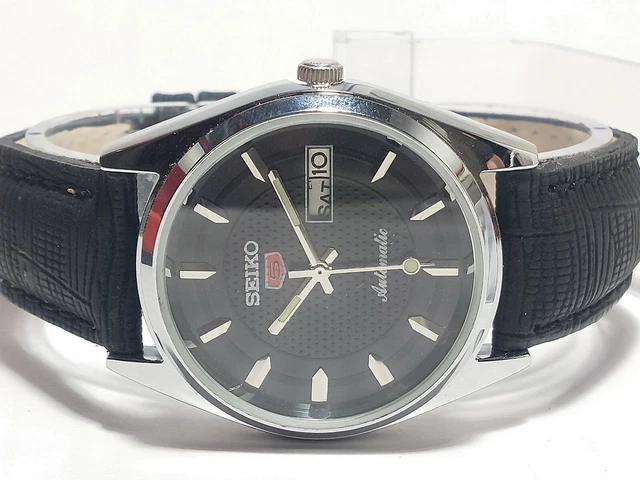 Vintage Seiko Automatic Movement Day Date Analog Dial Wrist Watch F15