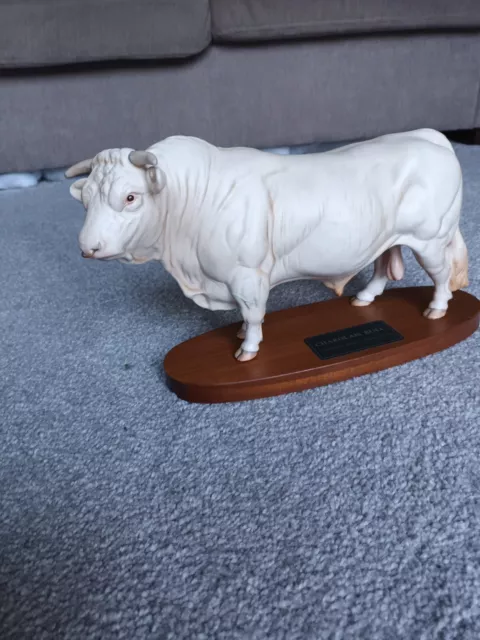 Beswick Charolais Bull on Wooden Plinth, with box, old but not used.