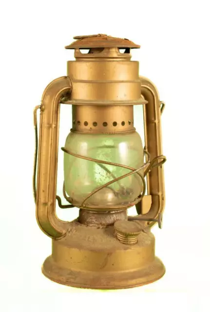 Chalwyn Lamp Co. Poole Uk: Chalwyn Tropic Kerosene Lantern Circa 1950 Ref: 9226F