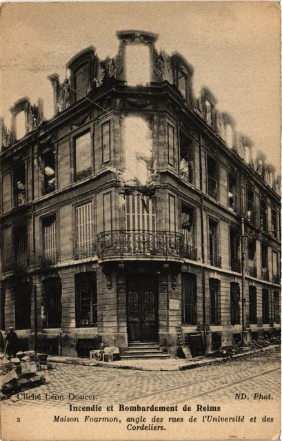 CPA AK Militaire - Incendie et Bombardement de Reims - Maison Fourmon (696545)