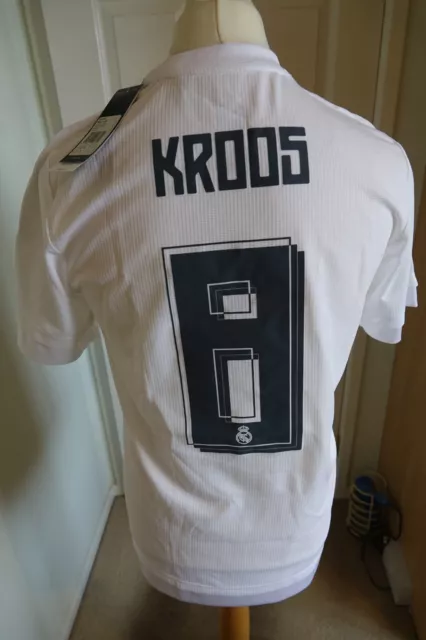 **  Kroos **Real Madrid Home Shirt  2015-16 Bnwt Medium