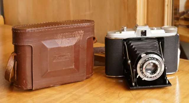 Vintage Agfa Isolette w/ 85/4.5 Lens Folding Camera Excellent