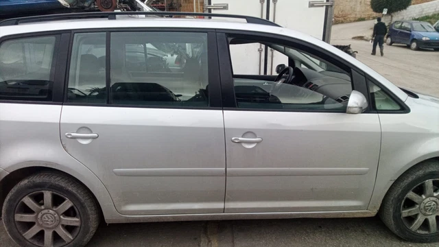PARAFANGO ANTERIORE DESTRO VOLKSWAGEN TOURAN 2006-2010