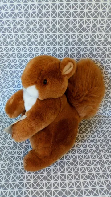 Peluche doudou écureuil marron blanc 26 cm assis Eden Toys