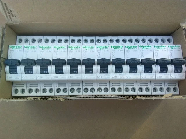 R9PFC610 - SCHNEIDER ] Disjoncteur 10A Resi9 XP par Schneider Electric