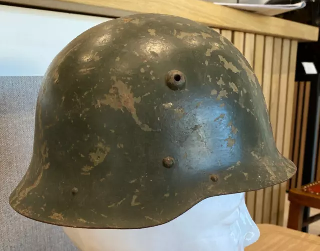 Originaler Stahlhelm aus dem 2. WK mit Innenfutter + Kinnriemen - Bulgarien