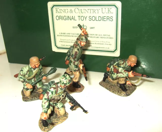 King and Country FJ 05, X4  German Fallschirmjagers "Ambush" Enemy in 1:30 Scale