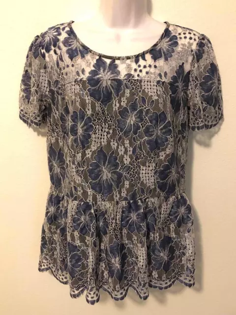 KENSIE - womens size L - Gray & Blue LACE s/s skirted hem Blouse