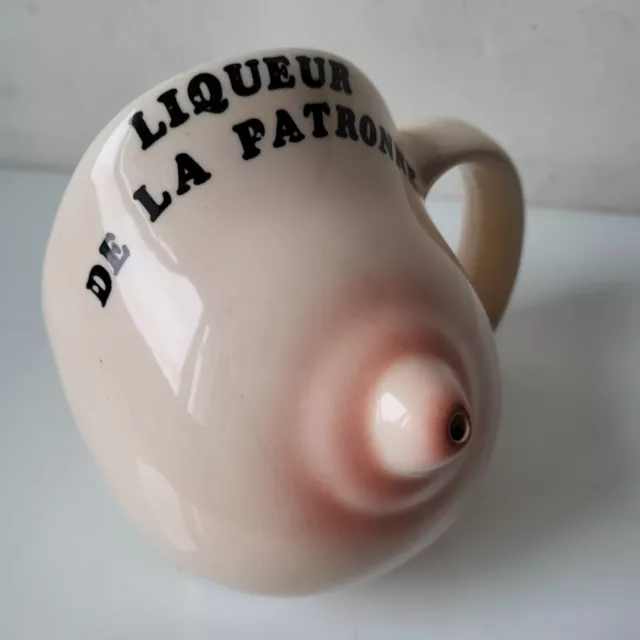 Petite Tasse Pichet lait Sein Poitrine Liqueur Patronne Erotique Sexy ceramique