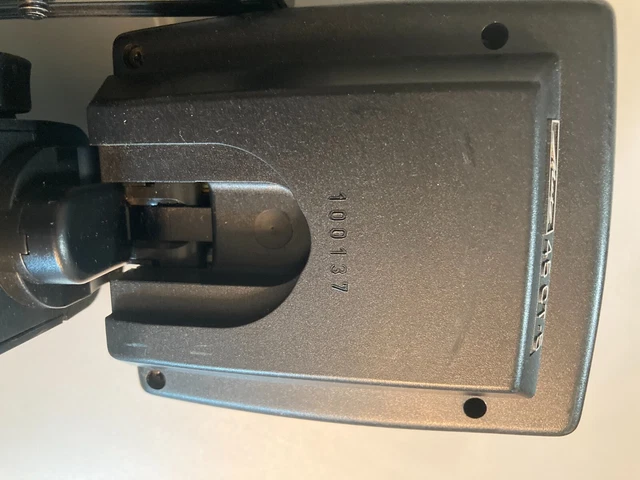 Metz Mecablitz 45 CT-5 Handle Mount Flash w/ 2- AA Battery Holders and Sync Cord 8