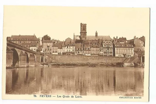 58  Nevers  Les Quais De La Loire