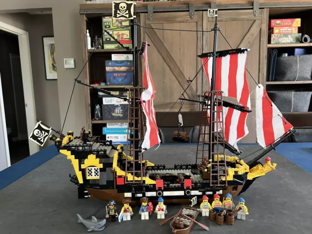 Vintage LEGO 6285 Pirates: Black Seas Barracuda set, Nearly Complete!