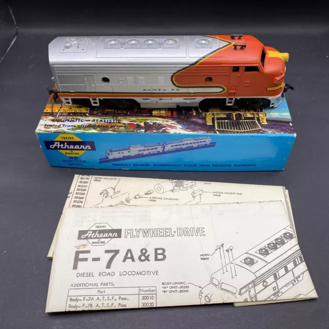 Athearn Ho Scale F7A Super Power Santa Fe Diesel Locomotive 3201 Athearn Ho Scale F7A Super Power Santa Fe Diesel Locomotive 3201