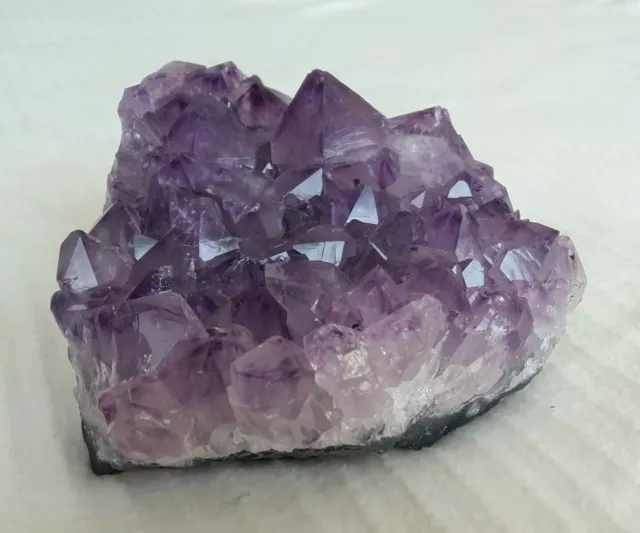 Amethyst crystal cluster geode  1 kg. 12 cm