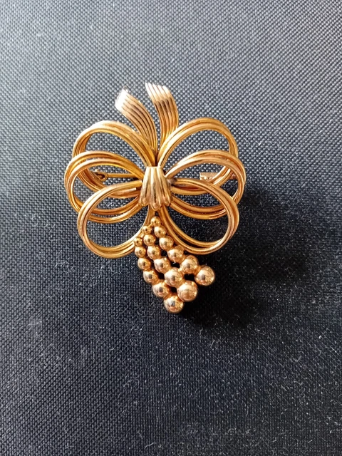 Broche Art Déco Plaquée Or Jaune Avec Marcasites - Vintage En Bon état