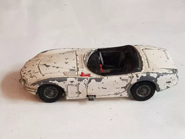 K-44: Corgi Toys: James Bond: Toyota 2000 GT weiss, mit Fehlteilen