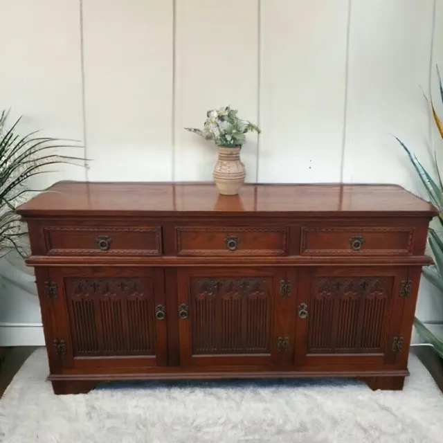 Sideboard – Old Charm – Vintage – Dresser