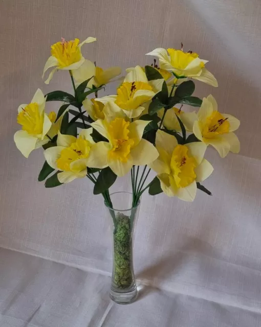 Artificial Daffodil Flowers Bouquet Bunch Plants 7 Head YELLOW Ivy Foliage Leaf