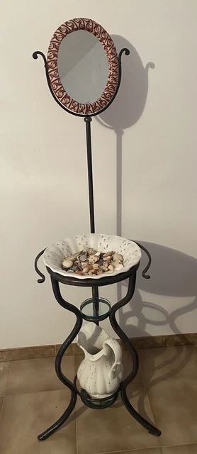 Toeletta da camera -  ferro battuto, lavabo  e brocca ceramica, specchio