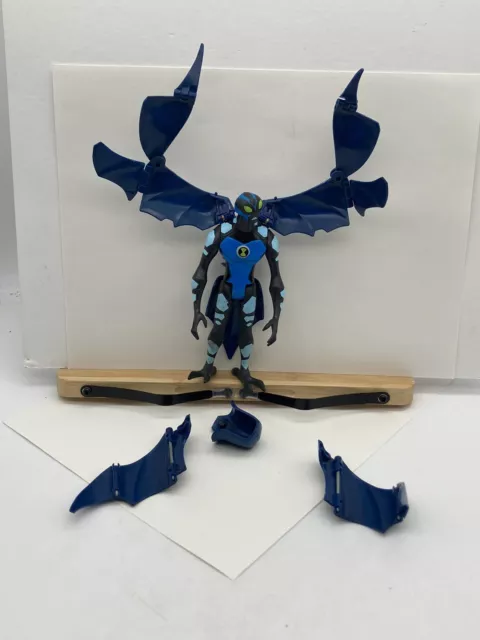 Ben 10 Omniverse Big Chill Alien Action Figure Bandai with Wings - Very  Rare HTF