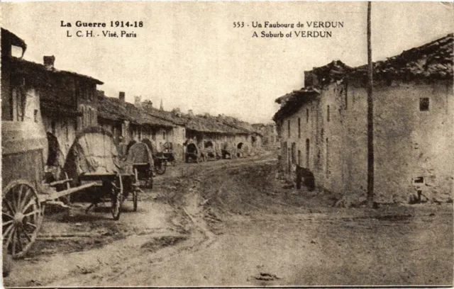 CPA AK Militaire - Un Faubourg de Verdun - Ruines (698210)