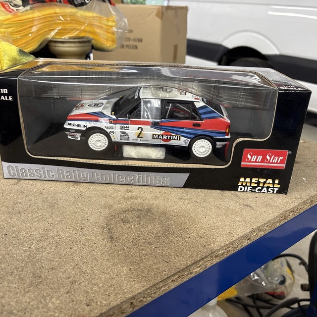 Miniature Sun Star 1/18 - Lancia Delta HF Integrale 1989 Martini Racing #1 - Occasion