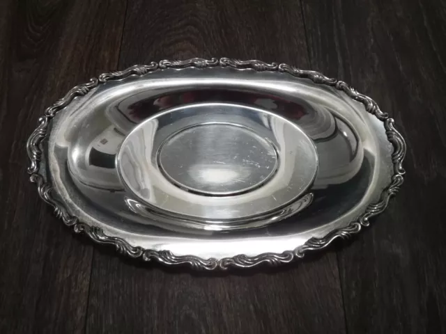 WM A Rogers Georgian Scroll Pattern Silverplate Oval Serving Dish  10 1/2 Long