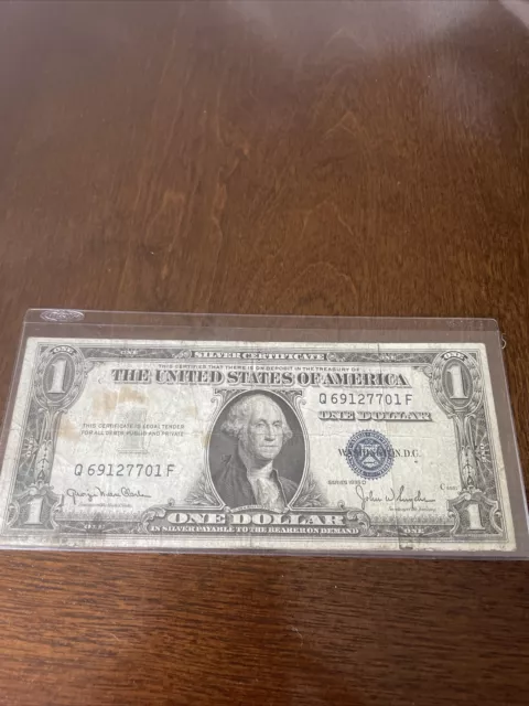 ✔ One 1935  D Blue Seal $1 Dollar Silver Certificate Old US One Dollar Bill