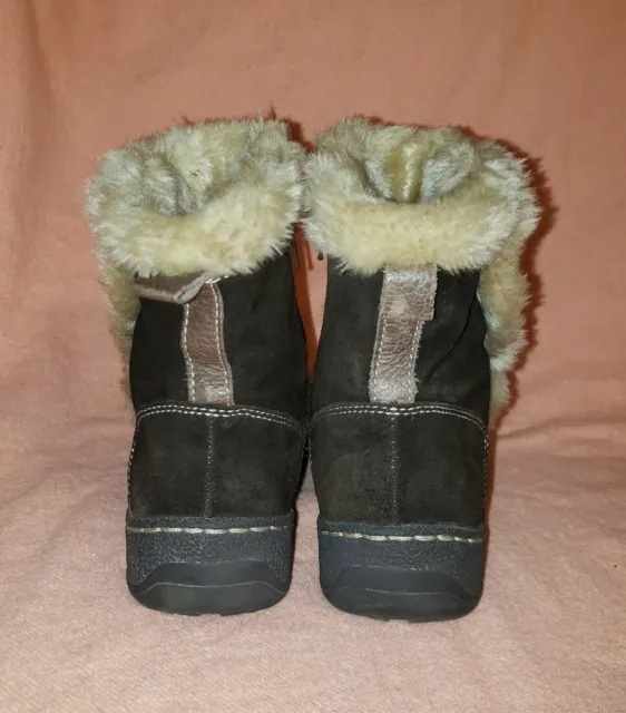 Bare Traps Ellea 6.5M Leather Uppers Faux Fur Trim Stay Dry System 3