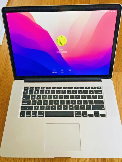 Apple MacBook Pro 2015 15", 16 GB RAM, 512 GB SSD, macOS Monterrey