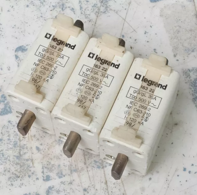 3x Legrand 0 163 228 016322 Cartouche à couteau 35A gG gL T00 500V. Lot de 3