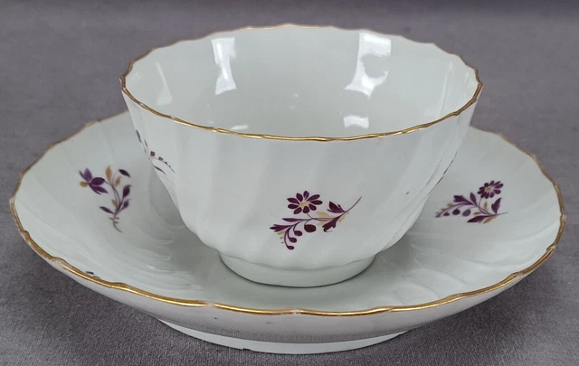 18th Century Flight Worcester Hand Painted Purple & Gold Tea Bowl & Saucer