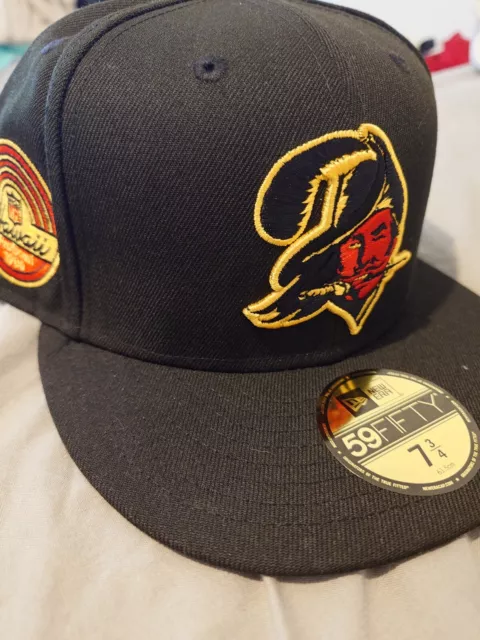 New Era Tampa Bay Buccaneers Cobra Kai 2022 59FIFTY Fitted Hat Size 7 3/4