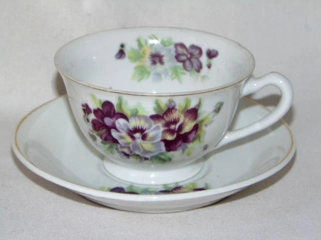 Dulce taza de té y platillo década de 1950 PENSAMIENTOS MORADOS PENSAMIENTO, Japón