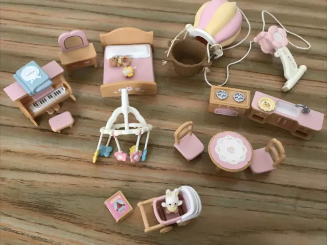 Sylvanian Families Primrose Baby Windmill furniture/accessories bundle nursery?