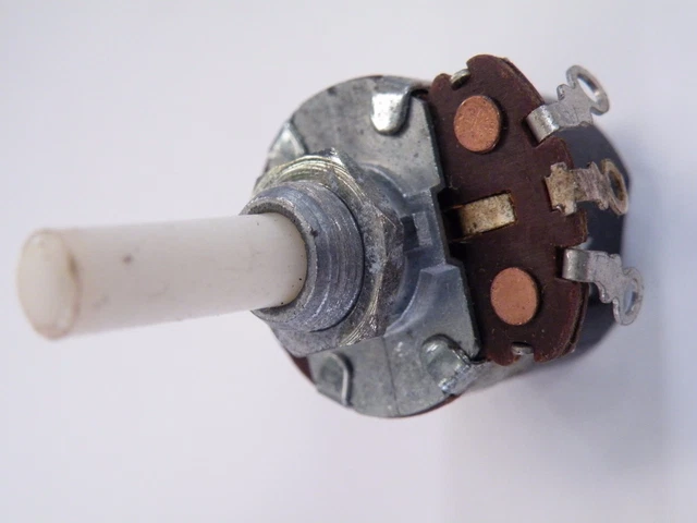 15mm Variable Resistor Potentiometer Pot Linear Log Logarithmic B2K