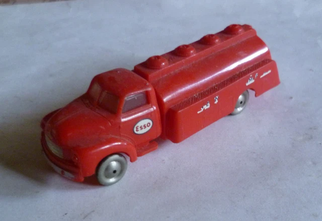 Camion-citernes miniatures Dinky Panhard