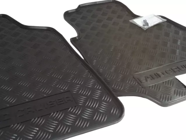 Toyota Landcruiser 100 Series Floor Mats Front Pair Rubber 1998-2007 New Genuine