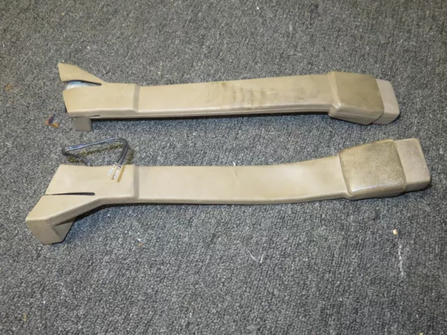 🔥95-98 Chevy Gm Silverado Sierra Suburban Front Seat Belt Latch Set  Read 96 97