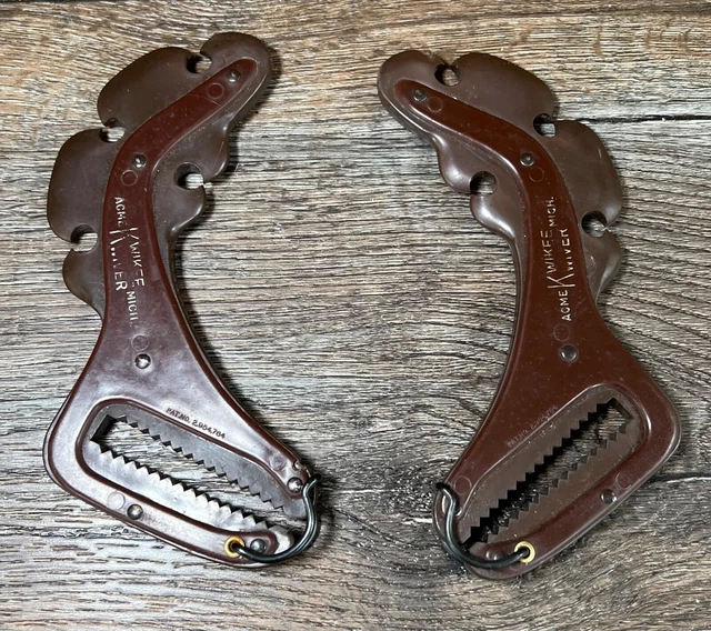 2 Vintage Acme Kwikee Kwiver Recurve Bow Quiver Clamp On